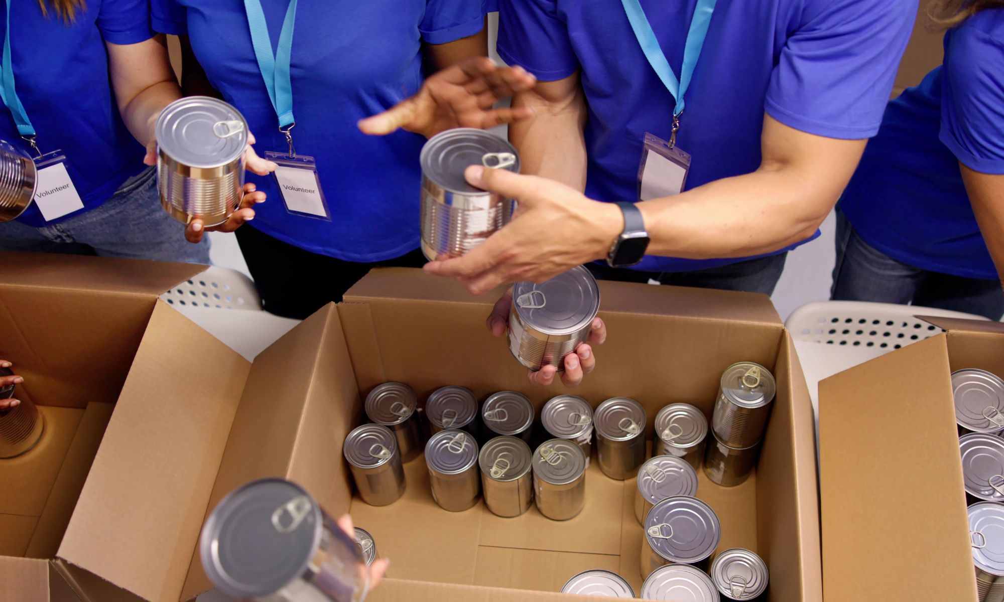 FOOD PANTRY FEEDING HUNGRY